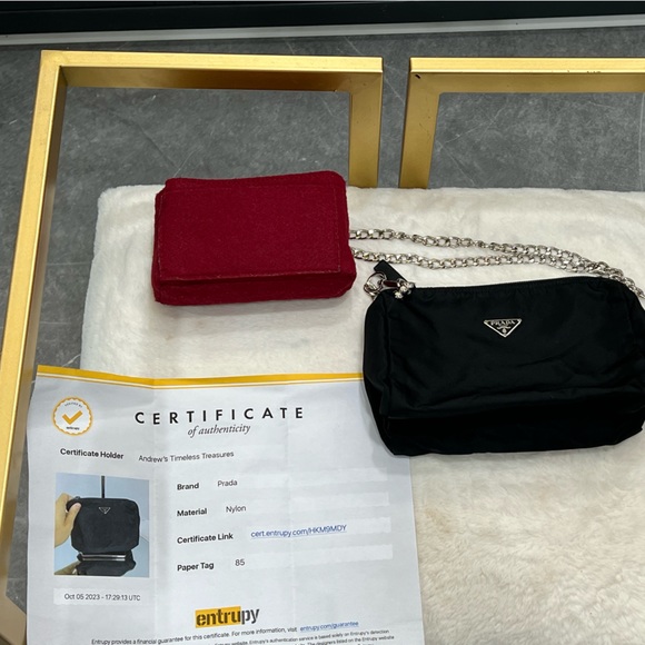 Prada Nylon crossbody - Picture 4 of 10